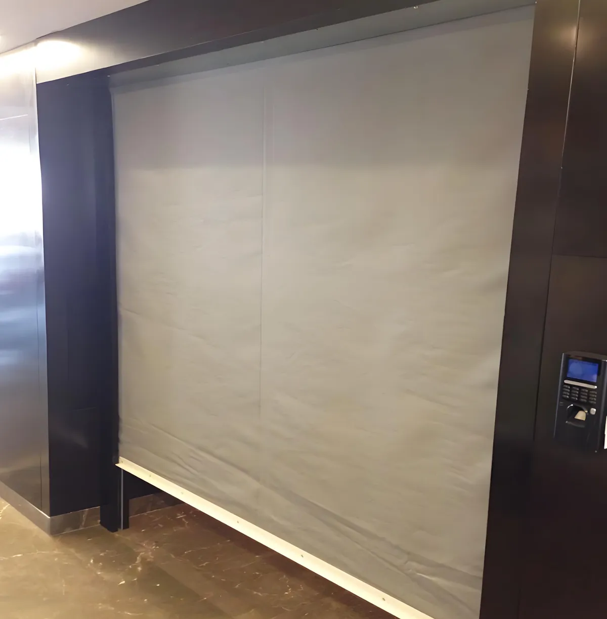 Vertical Lifting Fire Curtain 4