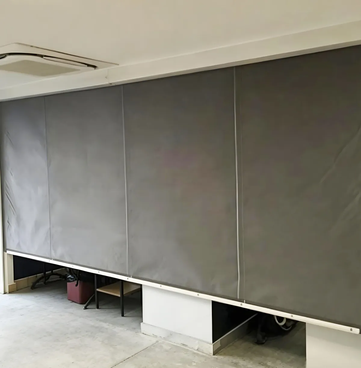 Vertical Lifting Fire Curtain 5